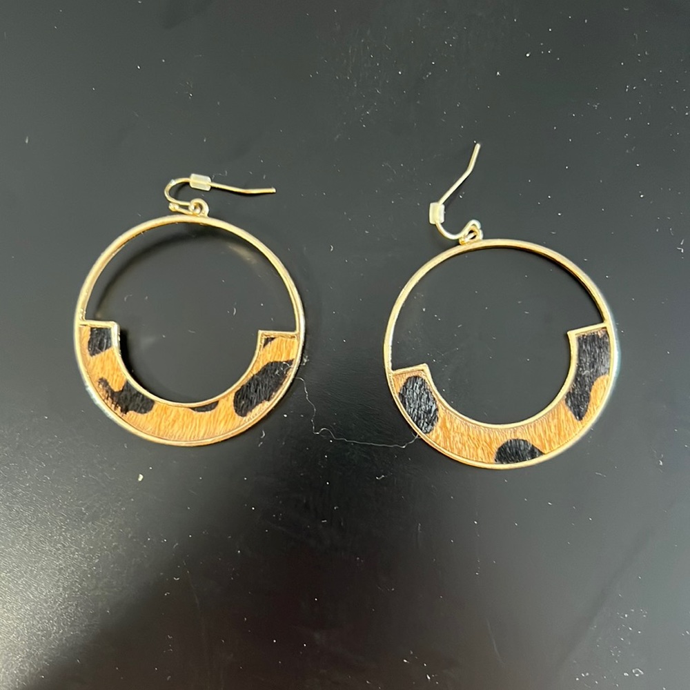 Cheetah hoop earrings